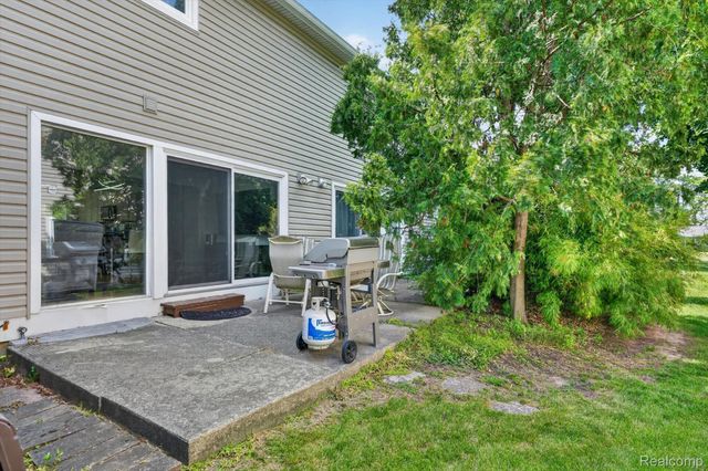 761 Kirts Boulevard, Troy, MI 48084