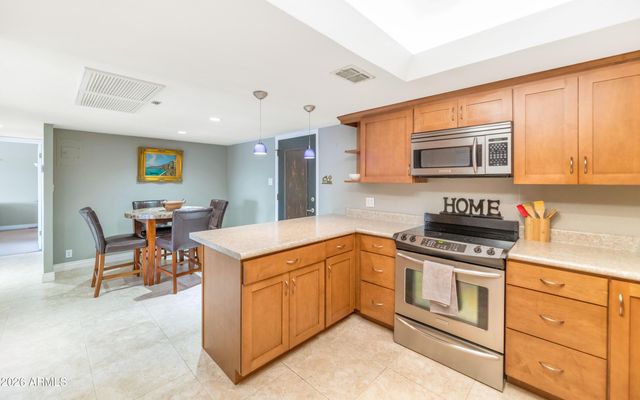 7830 E CAMELBACK Road 411, Scottsdale, AZ 85251