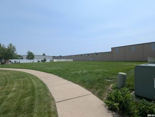 W CORRELL Court, Bartonville, IL 61607