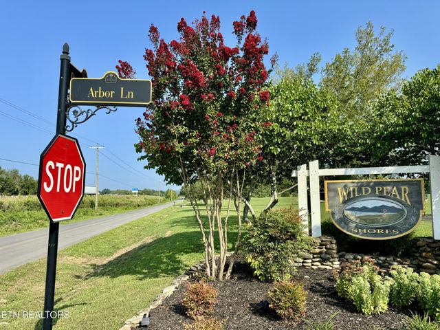 142 Arbor Lane, Dandridge, TN 37725