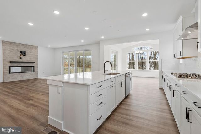 2000 ARAM DR, Accokeek, MD 20607