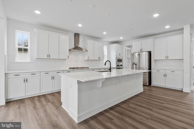 2000 ARAM DR, Accokeek, MD 20607