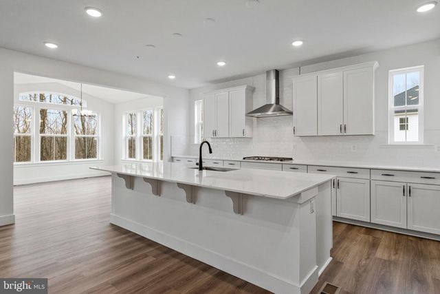 2000 ARAM DR, Accokeek, MD 20607