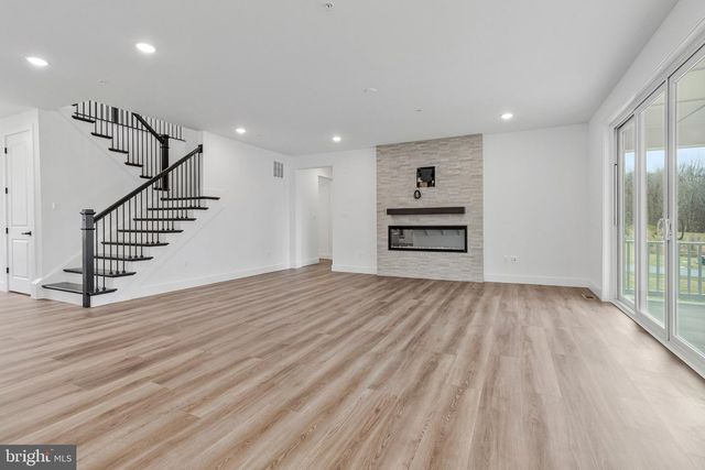 2000 ARAM DR, Accokeek, MD 20607