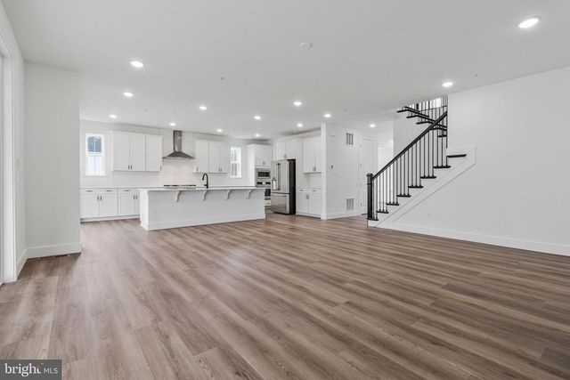 2000 ARAM DR, Accokeek, MD 20607