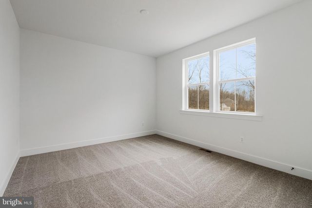 2000 ARAM DR, Accokeek, MD 20607