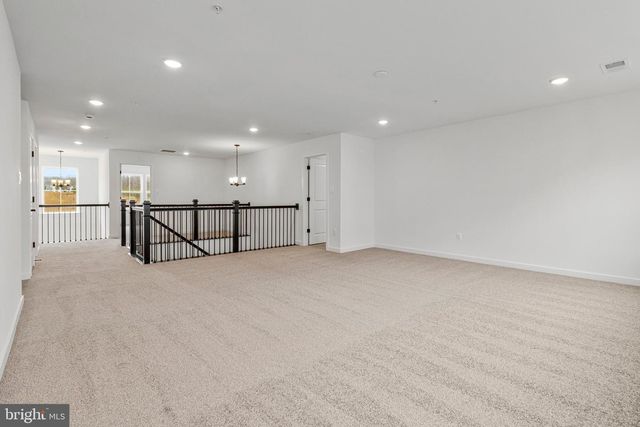 2000 ARAM DR, Accokeek, MD 20607