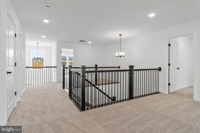 2000 ARAM DR, Accokeek, MD 20607