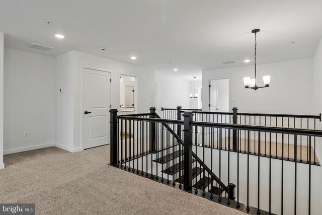 2000 ARAM DR, Accokeek, MD 20607