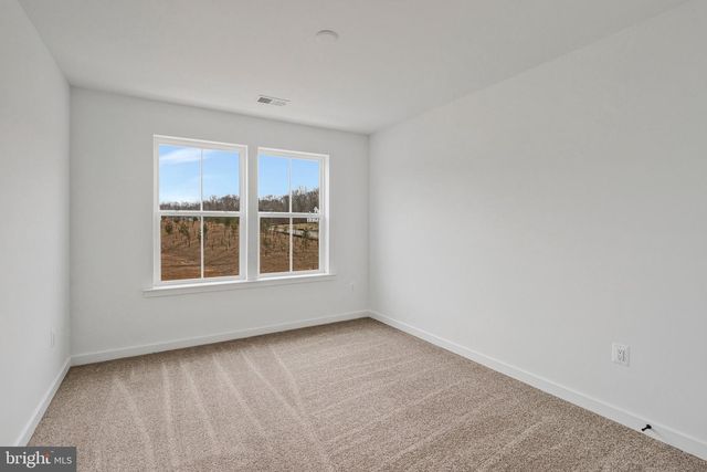 2000 ARAM DR, Accokeek, MD 20607