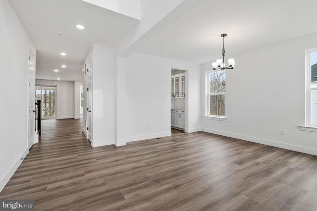 2000 ARAM DR, Accokeek, MD 20607