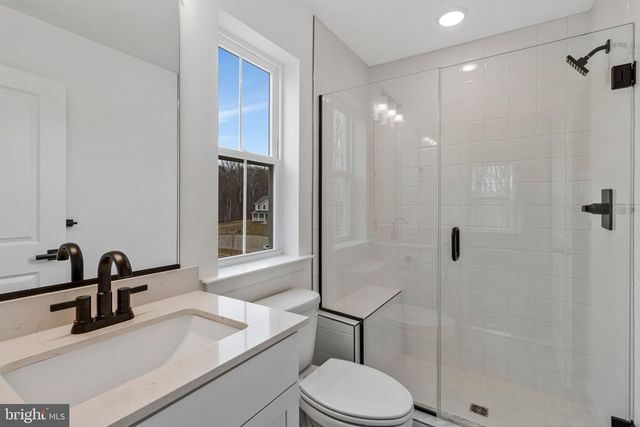 2000 ARAM DR, Accokeek, MD 20607