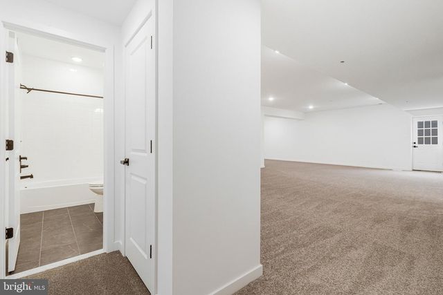 2000 ARAM DR, Accokeek, MD 20607