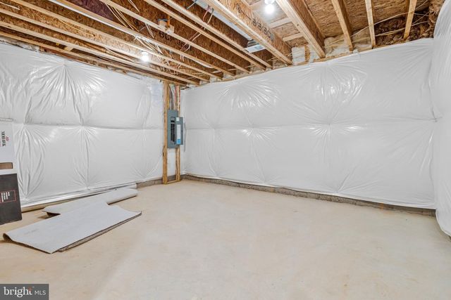 2000 ARAM DR, Accokeek, MD 20607