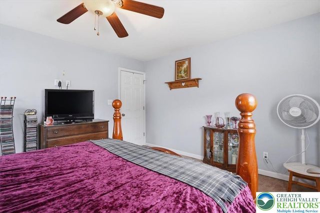 488 Sportsman Club Road, Plainfield Twp, PA 18064