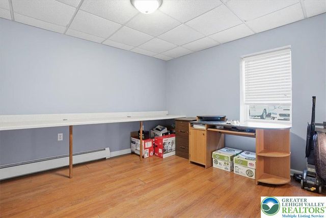 488 Sportsman Club Road, Plainfield Twp, PA 18064