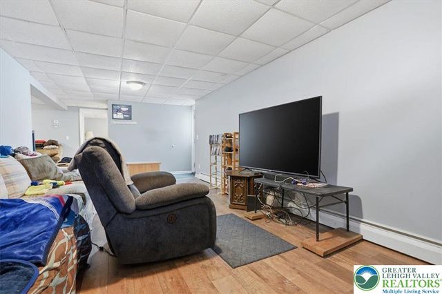 488 Sportsman Club Road, Plainfield Twp, PA 18064