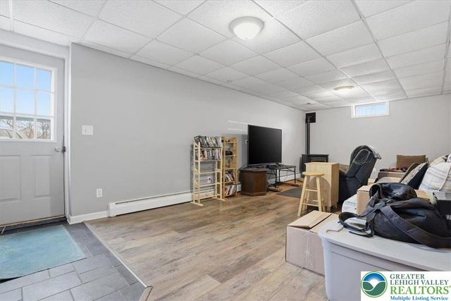 488 Sportsman Club Road, Plainfield Twp, PA 18064