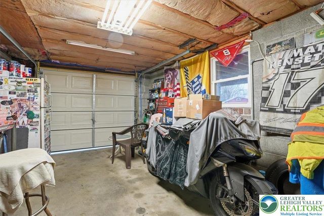 488 Sportsman Club Road, Plainfield Twp, PA 18064