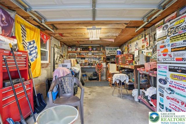 488 Sportsman Club Road, Plainfield Twp, PA 18064