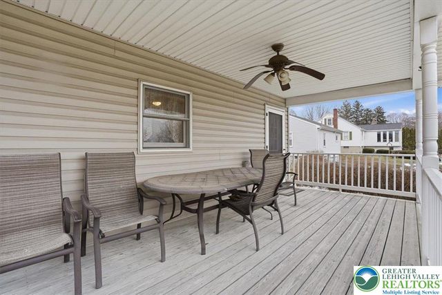 488 Sportsman Club Road, Plainfield Twp, PA 18064