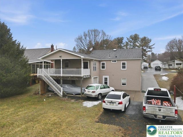 488 Sportsman Club Road, Plainfield Twp, PA 18064