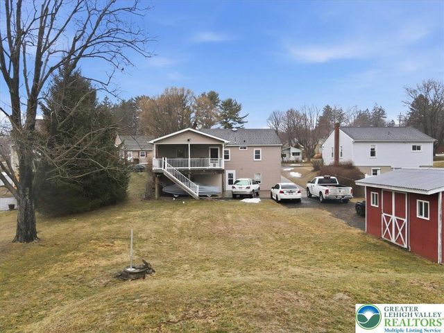 488 Sportsman Club Road, Plainfield Twp, PA 18064