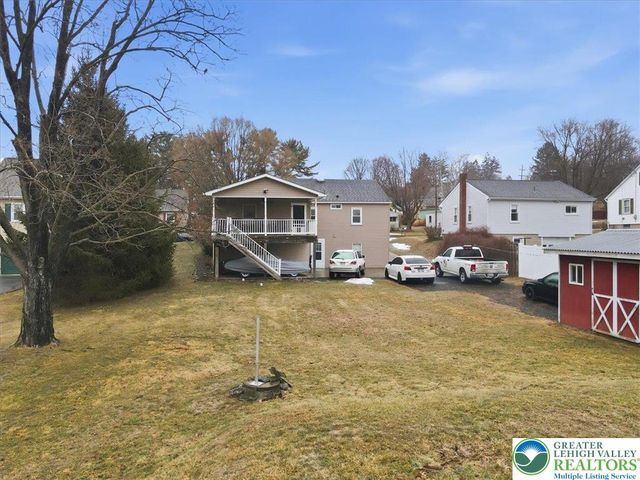 488 Sportsman Club Road, Plainfield Twp, PA 18064