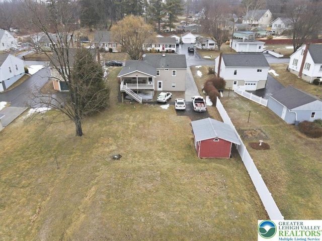 488 Sportsman Club Road, Plainfield Twp, PA 18064