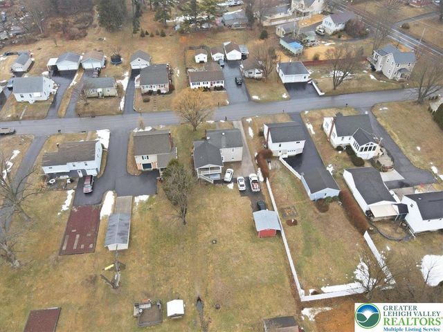 488 Sportsman Club Road, Plainfield Twp, PA 18064