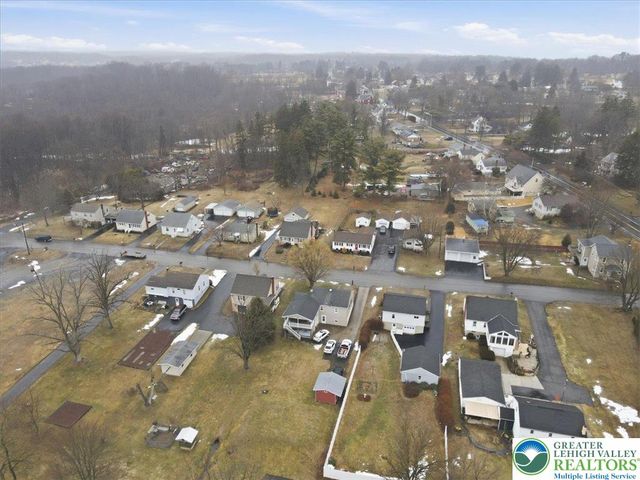 488 Sportsman Club Road, Plainfield Twp, PA 18064