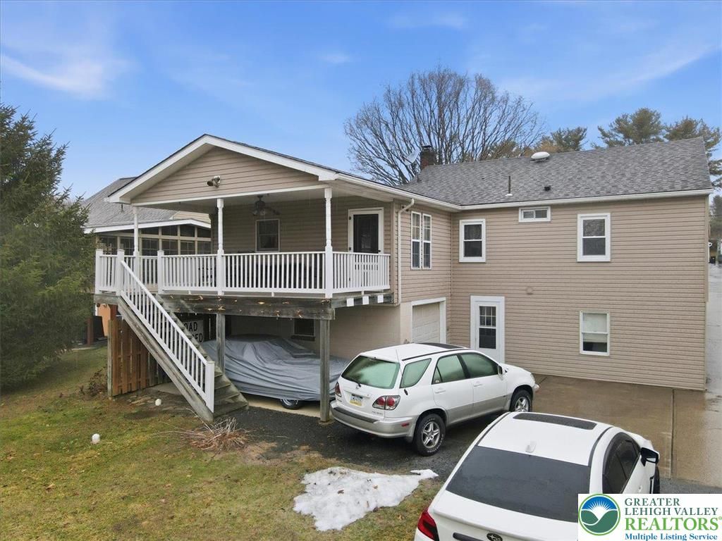 488 Sportsman Club Road, Plainfield Twp, PA 18064