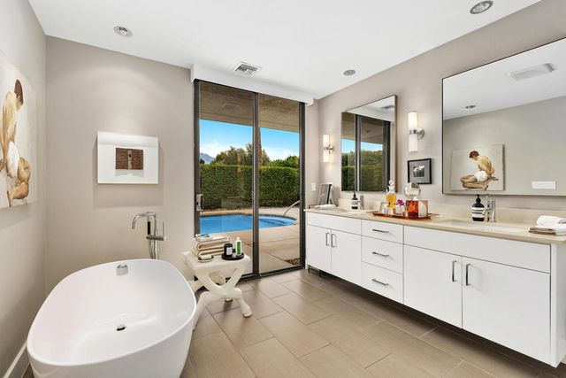 54 Princeton Drive, Rancho Mirage, CA 92270