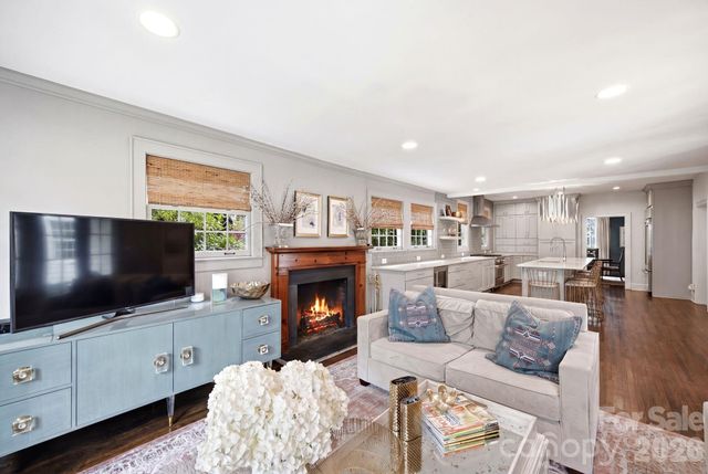 1951 Sterling Road, Charlotte, NC 28209