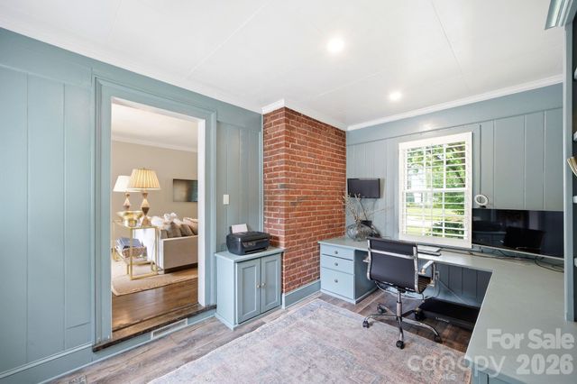 1951 Sterling Road, Charlotte, NC 28209