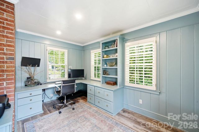 1951 Sterling Road, Charlotte, NC 28209