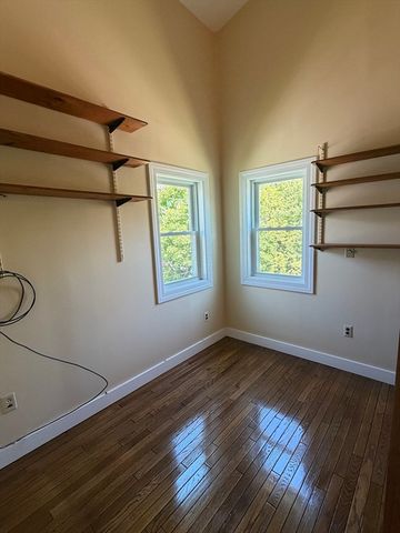 108 Norwood Ave 2, Newton, MA 02460