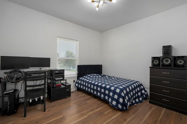 300 Raven Circle, Rogersville, MO 65742