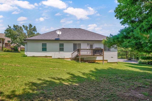 300 Raven Circle, Rogersville, MO 65742