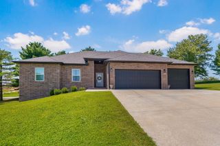 300 Raven Circle, Rogersville, MO 65742