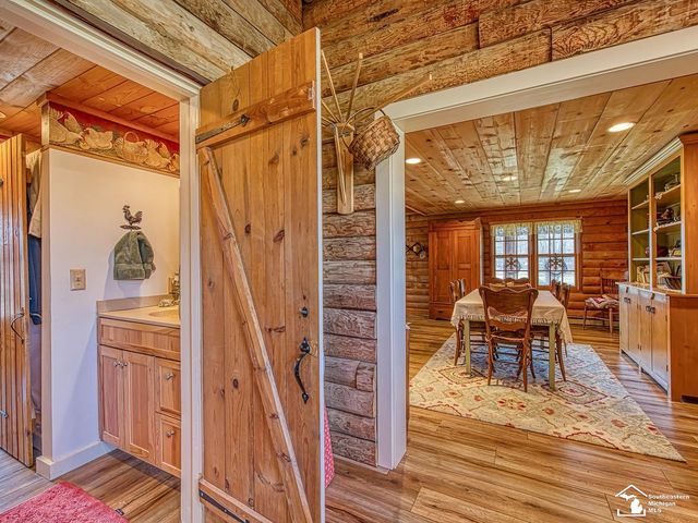 7860 Head O Lake Road, Whiteford Twp, MI 49267