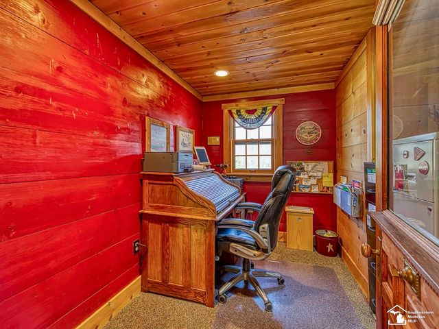 7860 Head O Lake Road, Whiteford Twp, MI 49267