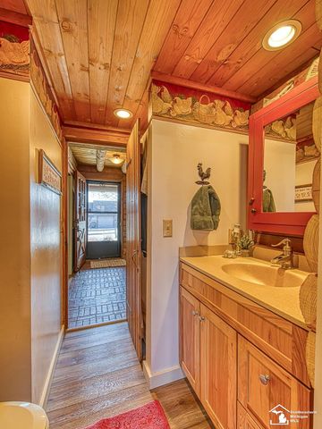 7860 Head O Lake Road, Whiteford Twp, MI 49267