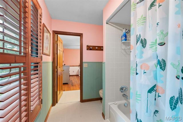 621 Old Riverwoods Lane, Chesterfield, MO 63017