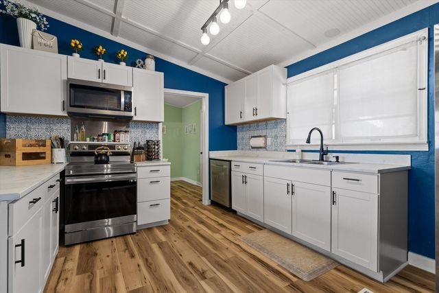 1002 Dennis Avenue, Jasper, TN 37347