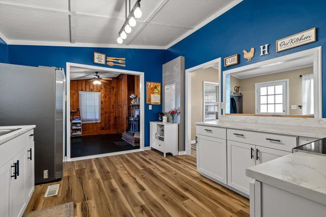 1002 Dennis Avenue, Jasper, TN 37347