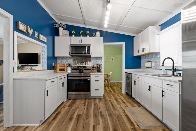 1002 Dennis Avenue, Jasper, TN 37347