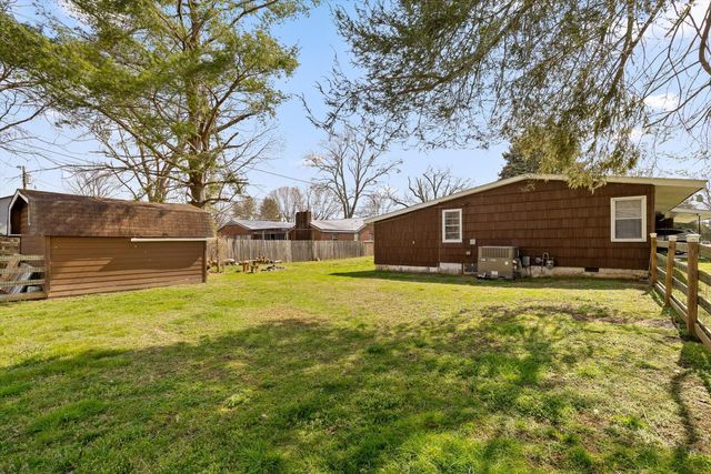 1002 Dennis Avenue, Jasper, TN 37347