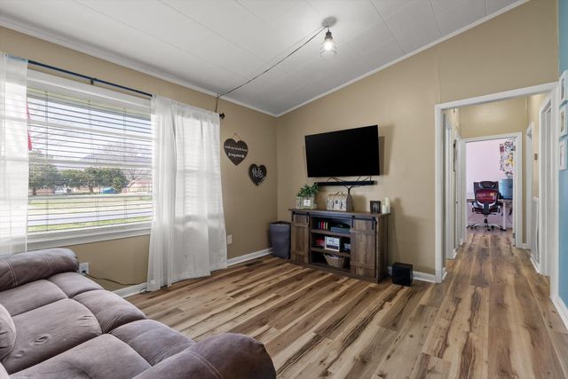 1002 Dennis Avenue, Jasper, TN 37347