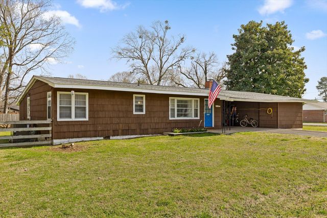 1002 Dennis Avenue, Jasper, TN 37347
